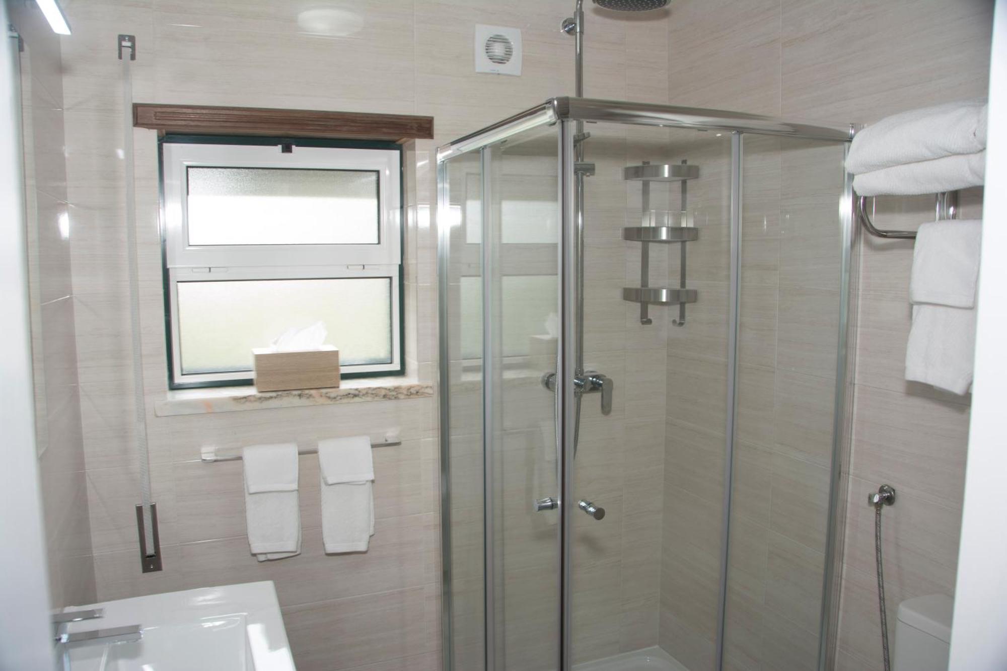 The Fig Boutique Suites Salir de Porto Eksteriør billede