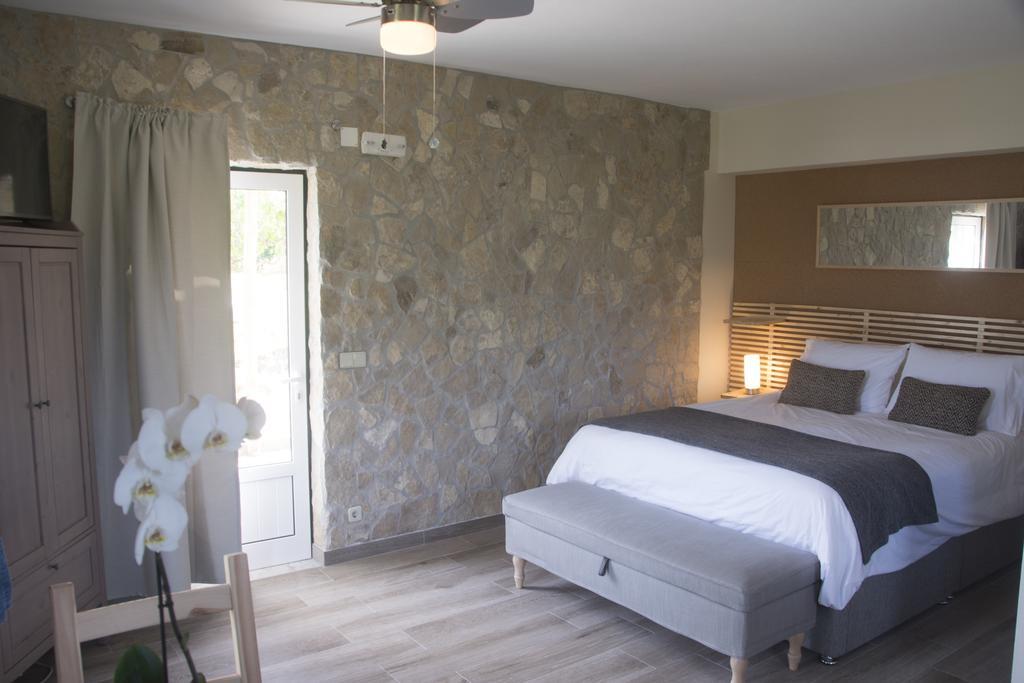 The Fig Boutique Suites Salir de Porto Eksteriør billede